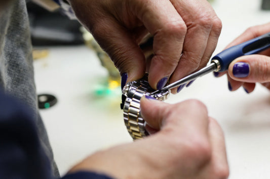 Luxury Watch Bracelet Resizing Service