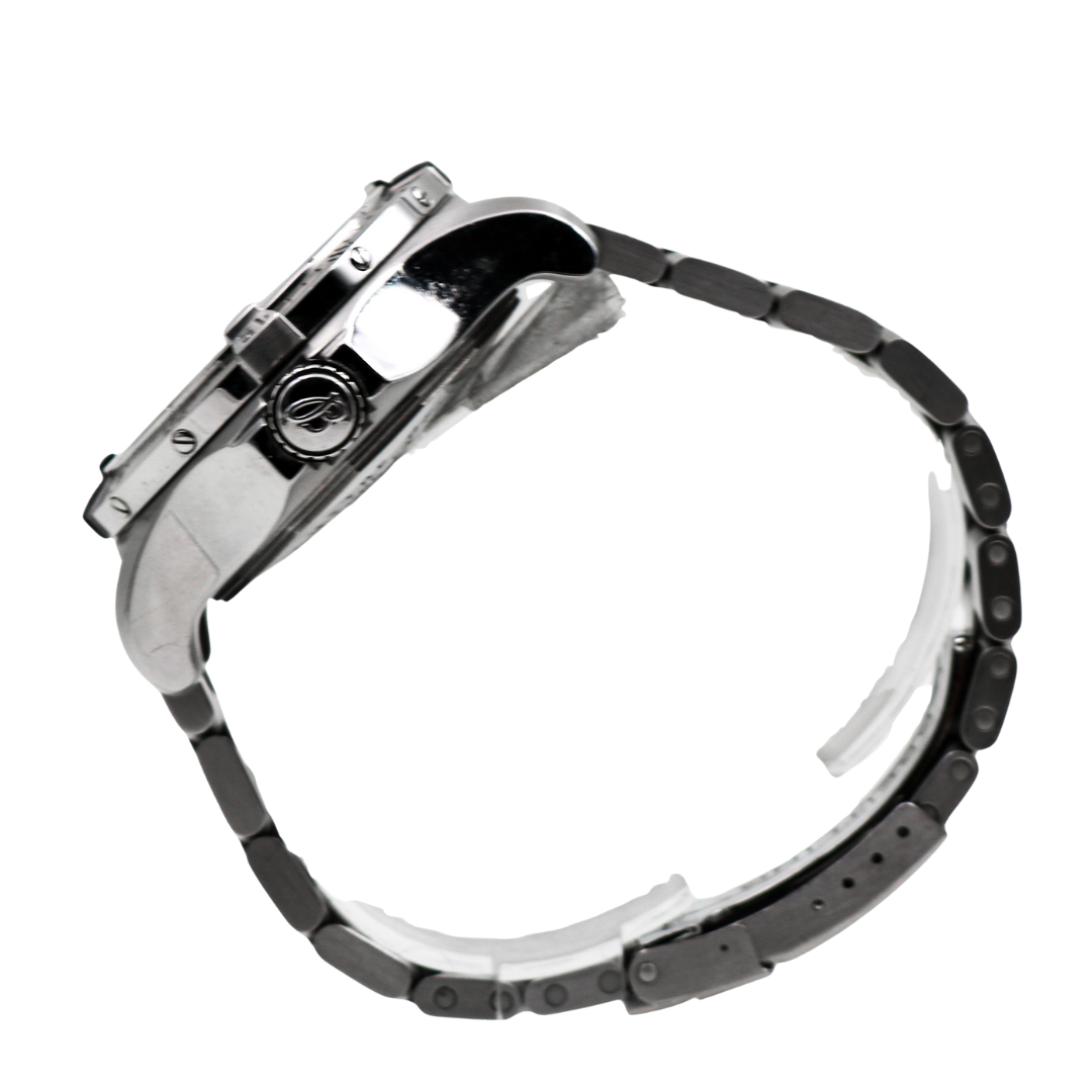 Breitling Avenger Seawolf side view, crown and logo on the right.