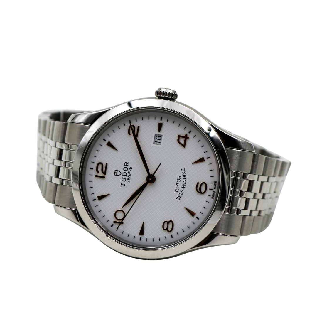 Tudor 1926 41mm Automatic White Dial layflat view