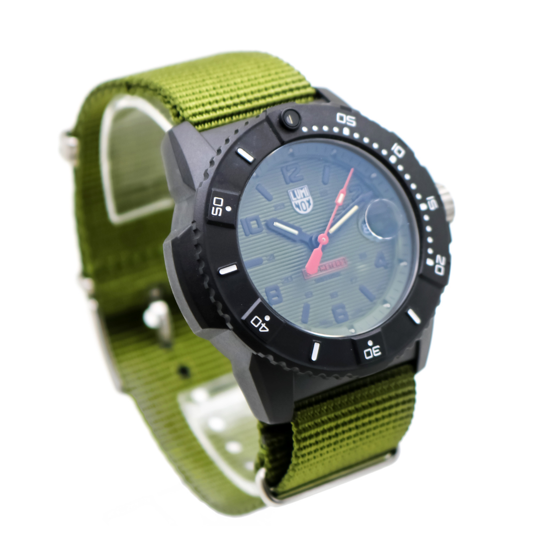 Luminox Navy SEAL Date Magnifier Green Watch