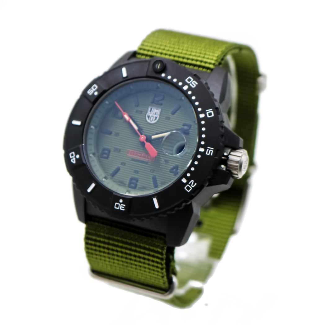 Luminox Navy SEAL Date Magnifier Green Watch